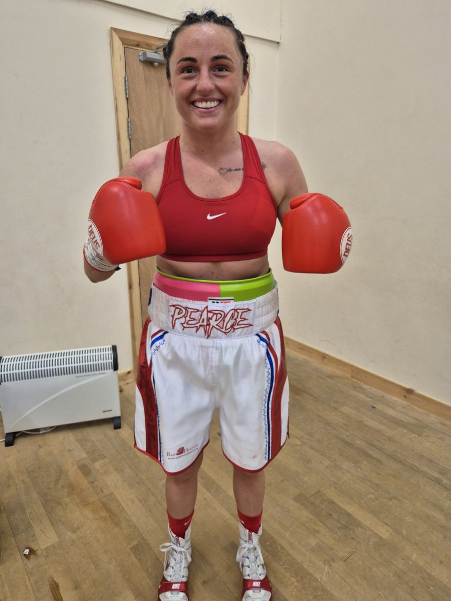Carl Greaves (@carlgreavespro) on Twitter photo What an unbelievable Professional debut from #CGP managed Jade Pearce <a href="/jadenicole96/">jade pearce</a> in her home town of Middlesbrough stopping the experienced and tough Valgerdur Gudsteinsdottir in the 3rd round of a scheduled 6 one if not the best pro debut I've ever seen fantastic 👏 🥊 What an unbelievable Professional debut from #CGP managed Jade Pearce <a href="/jadenicole96/">jade pearce</a> in her home town of Middlesbrough stopping the experienced and tough Valgerdur Gudsteinsdottir in the 3rd round of a scheduled 6 one if not the best pro debut I've ever seen fantastic 👏 🥊