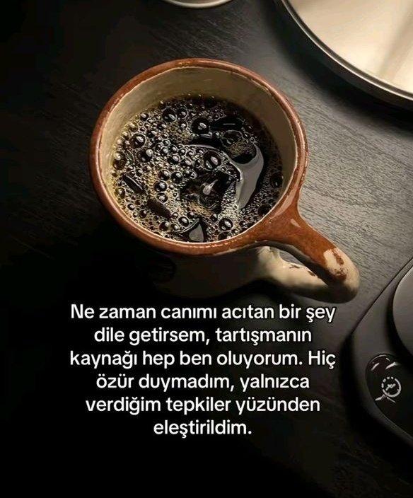 defne (@zatenunuturum) on Twitter photo 