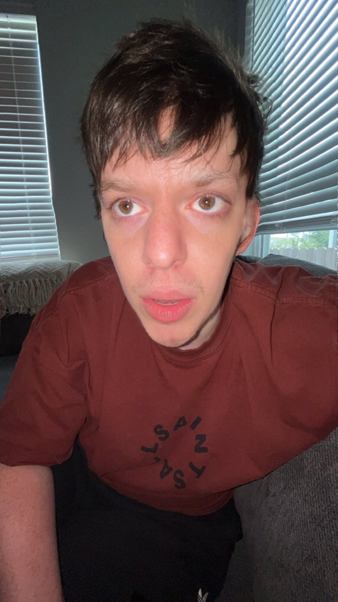 YumiMain's tweet photo. I am terribly sick. https://t.co/E9EFZyCJK1