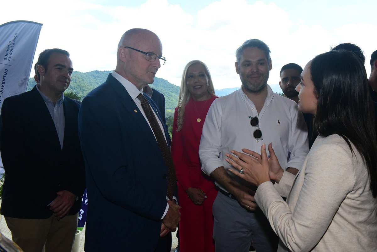 International leaders shares their perspectives with the Vice-President of Costa Rica, Mr. Stephan Brunner, before the closing ceremony of the I GYLF Centroamérica. #GYLFORUM <a href="/gylforum/">Global Youth Leadership Forum®</a>