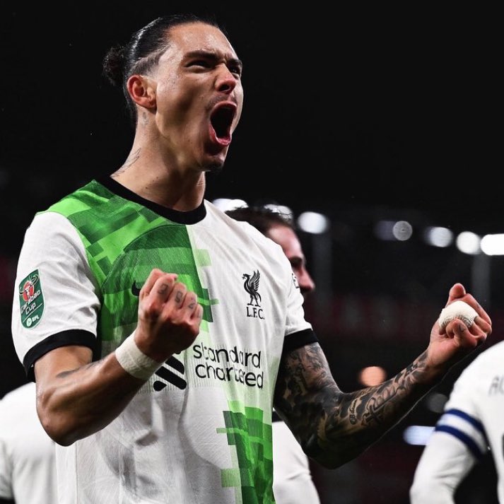 SwearingSport's tweet image. 🚨BREAKING: Darwin Nunez has said "Yes" to Real Madrid.  

- The problem is that Real Madrid didn't ask him anything.