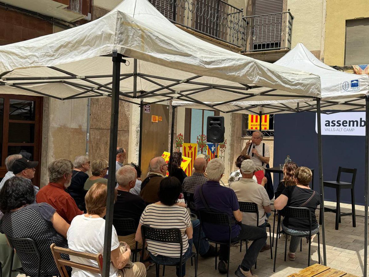 Consell de la República Catalana (@consellrep) on Twitter photo 📣 "Present i futur del Consell de la República"
📸 El president del Consell de la República <a href="/JordiDomingoGM/">Jordi Domingo</a> ha fet una xerrada avui a Valls en el marc del cicle #ObjectiuIndependència 📣 "Present i futur del Consell de la República"
📸 El president del Consell de la República <a href="/JordiDomingoGM/">Jordi Domingo</a> ha fet una xerrada avui a Valls en el marc del cicle #ObjectiuIndependència