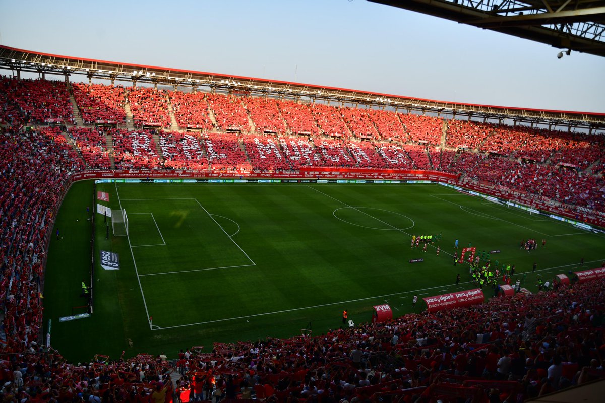 ✨ 3️⃣1️⃣0️⃣0️⃣3️⃣ ESPECTADORES

🏅 Mejor entrada de la historia del estadio en un partido del Real Murcia. 

#RealMurciaNàstic 
👑 #ReconquistaDelRey