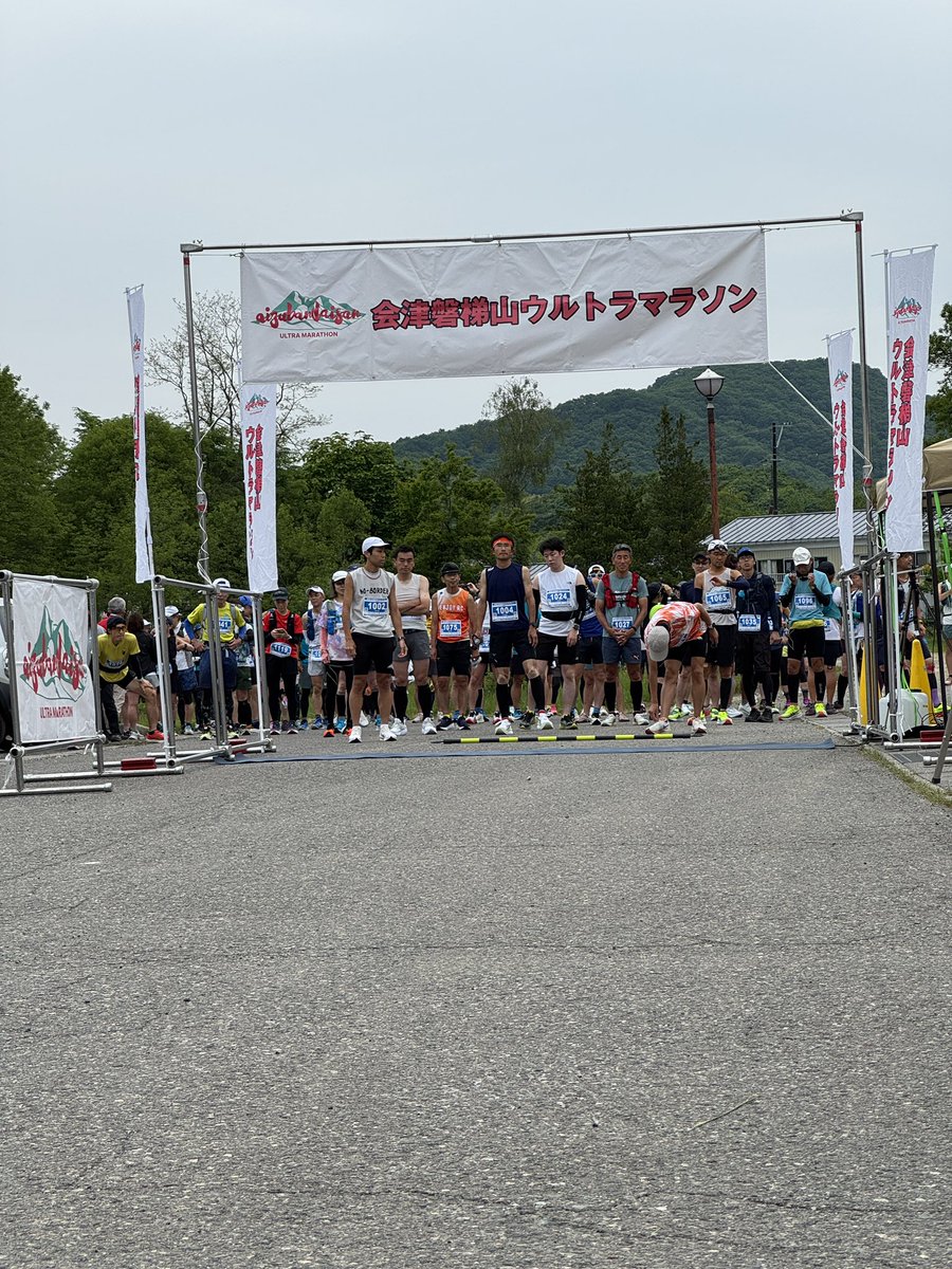 #裏磐梯情報
6月8日 日曜日
天気は曇り　気温は15℃

本日は会津磐梯山ウルトラマラソンが開催されています。
朝5時にスタートして磐梯山一周します。

たくさんランナーが走っていますので、運転にはお気をつけて下さい！

#北塩原村 #磐梯山 #桧原湖 #ドライブ