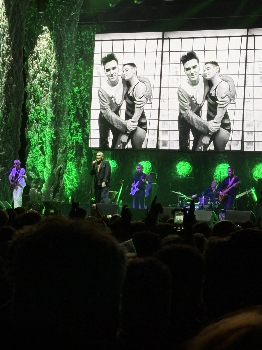 akky234's tweet photo. It’s Morrissey in Manchester and it’s 14/10 https://t.co/Qfn7JY2owy