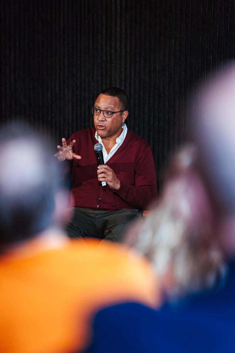 JohnHMcWhorter's tweet image. Fun @Summit this weekend. Here I am talking with @davidshor on how to fashion an argument. This went many places.