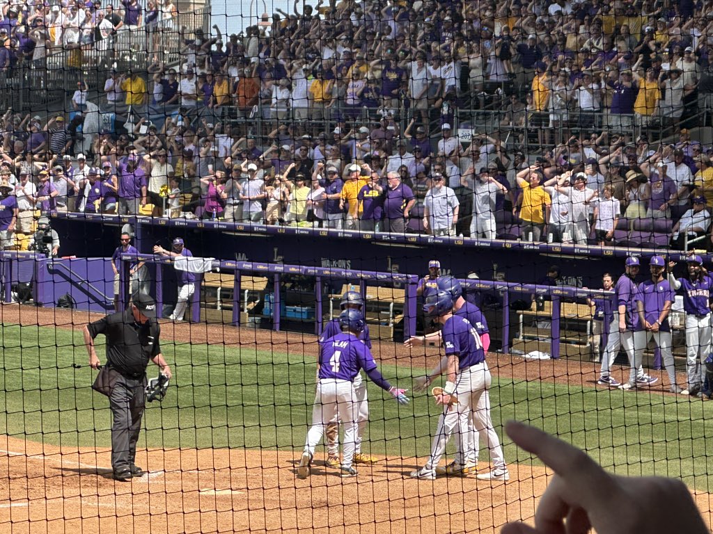 Harrison Vapnek (@harrisonvapnek) on Twitter photo Steven Milam Grand Slam has the Tigers in full control in Game 1.
#LSU goes up 7-1 here in the 5th <a href="/KALBSports/">KALB Sports</a> Steven Milam Grand Slam has the Tigers in full control in Game 1.
#LSU goes up 7-1 here in the 5th <a href="/KALBSports/">KALB Sports</a>