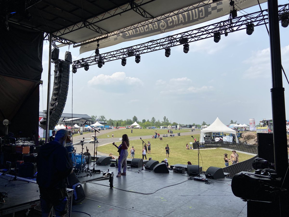 Spent the last 2 days at Guitars and Gasoline in Calabogie. The Ottawa Valley will have a premium music festival for years to come now. Catch interviews with <a href="/theheadstones/">headstones</a> &amp; <a href="/AlexaGoldie/">Alexa Goldie</a> on CTV Ottawa tonight and online.