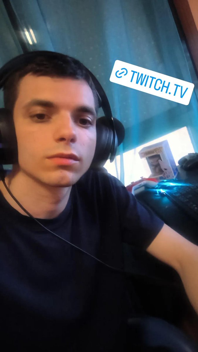 kikrack12's tweet photo. Estamos en directo jugando al GTA Rolplay +18 ¡Entra en Twitch para ver kikrack12 conmigo! https://t.co/3mFKfu0F4P https://t.co/qZieil7FDO