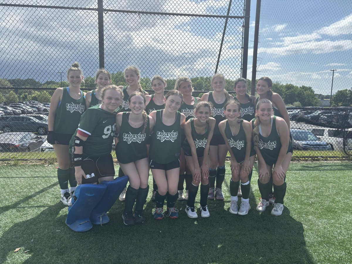 Weather went from 🌧️ to ☀️ at this years Limelight 🍋‍🟩tournament 🏑 Great job both teams! #methactonfieldhockey