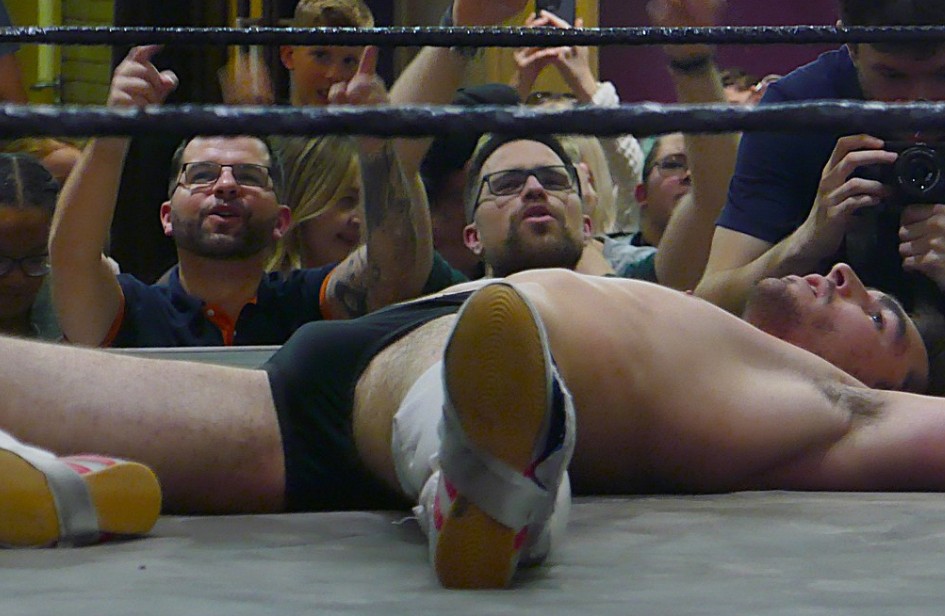 wresadam's tweet photo. One of the hottest sights in pro wrestling - spreadeagled defeated rasslers!!
#prowrestling #wrestling #wrestlers #prowrestlers #wrestlingfetish #gaywrestling #hot #trunks #bulge #bulgemen #gay #homo #thicc #muscle #stud #beefyboys #suffer #suffering #spreadeagle https://t.co/8bWMrKv1zf