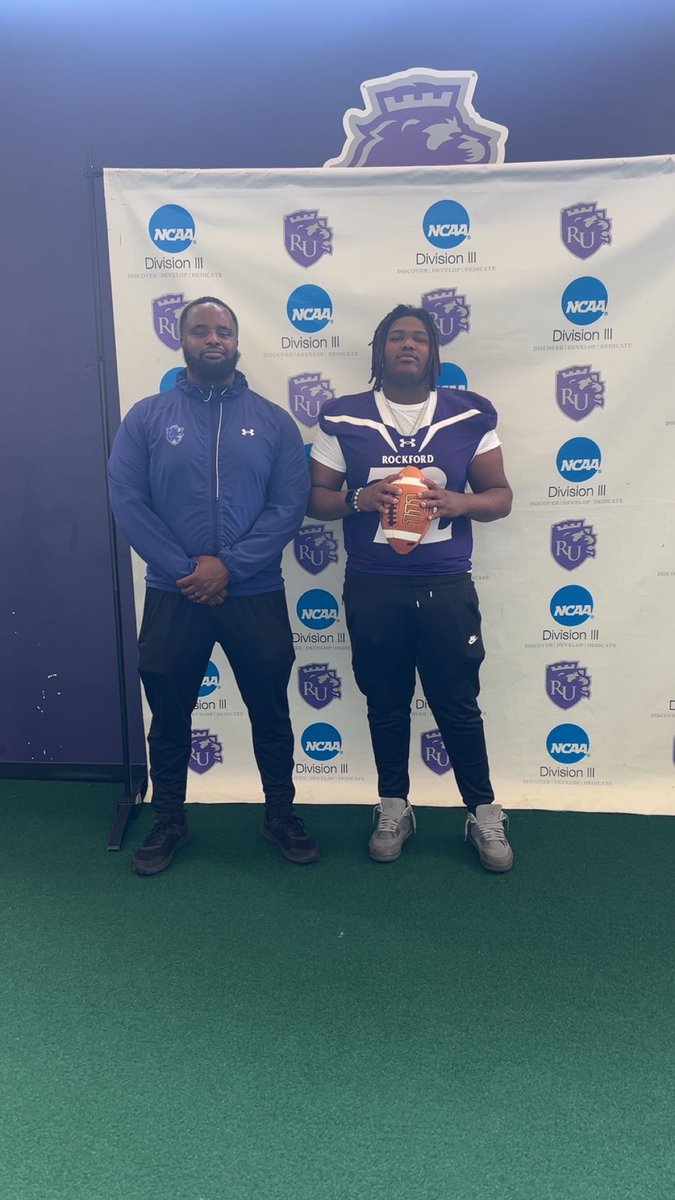 72problemzz's tweet photo. thank you @RockfordUFB for having me for a visit today https://t.co/SM9q5q0L2r