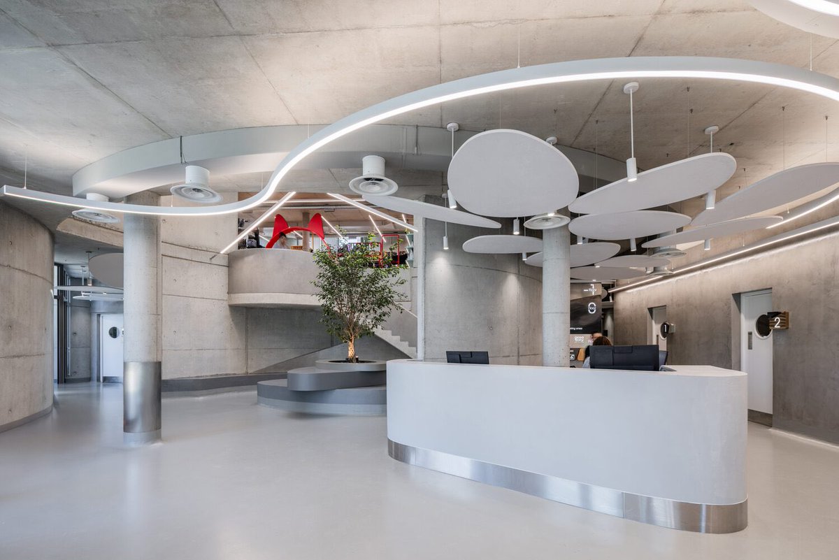 Versai_Concepts's tweet photo. Sculptural concrete meets healing design 🐾✨ Davide Macullo’s vet hospital in Tirana redefines brutalist architecture. #ConcreteDesign #Brutalism #Architecture https://t.co/T0bs1johpj