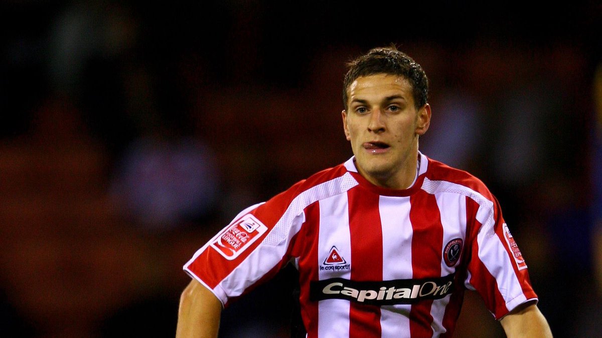 AEFootball92's tweet photo. .🗣️ | HE’S JUST A FAT LAD FROM SHEFFIELD!😉

Billy Sharp is a name that defenders have feared for decades, and here’s why… 

520 EFL appearances👏🏻
250+ goals⚽️
All time EFL Championship top scorer👏🏻
All time English Football League top scorer this century👏🏻
SIX Promotions🏆 

EFL GOAT 🐐 @billysharp10 

#SUFC/#TwitterBlades | #DRFC | #SaintsFC/#LUFC | #EFL | #EFLFans