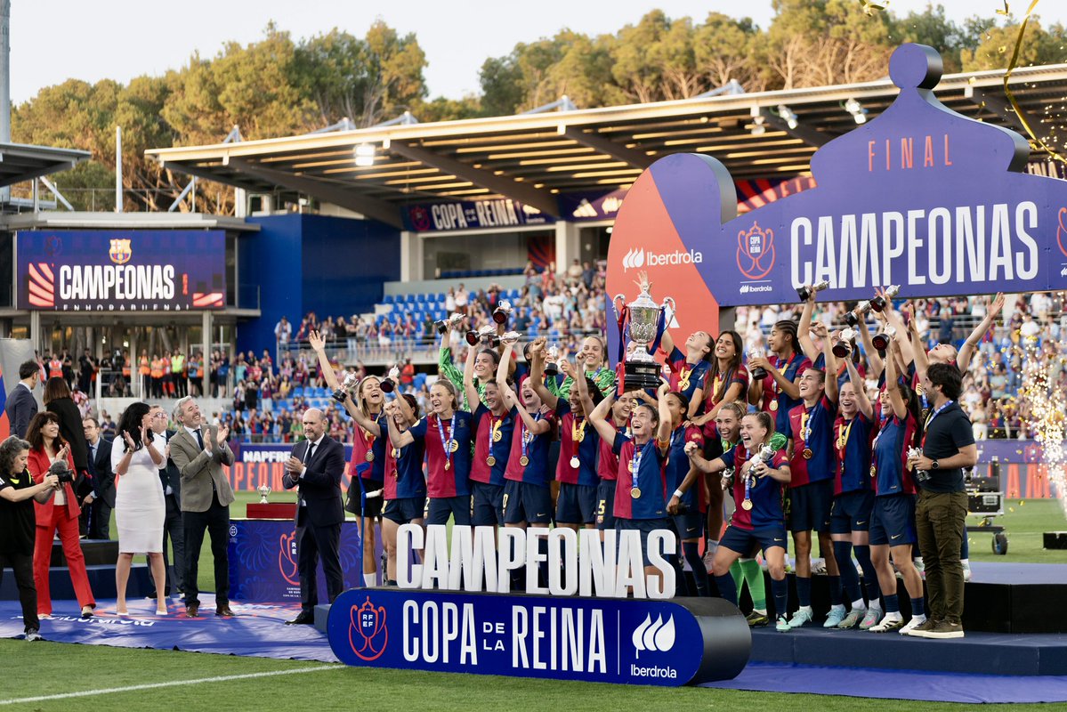 Jorge Azcón (@jorge_azcon) on Twitter photo ¡Superenhorabuena a nuestras campeonas aragonesas <a href="/SalmaParalluelo/">Salma</a> y <a href="/MapiLeon16/">María León</a> por levantar la Copa de la Reina con el <a href="/BarcaFem/">Barça Femení</a>! ¡Grandes! ¡Superenhorabuena a nuestras campeonas aragonesas <a href="/SalmaParalluelo/">Salma</a> y <a href="/MapiLeon16/">María León</a> por levantar la Copa de la Reina con el <a href="/BarcaFem/">Barça Femení</a>! ¡Grandes!