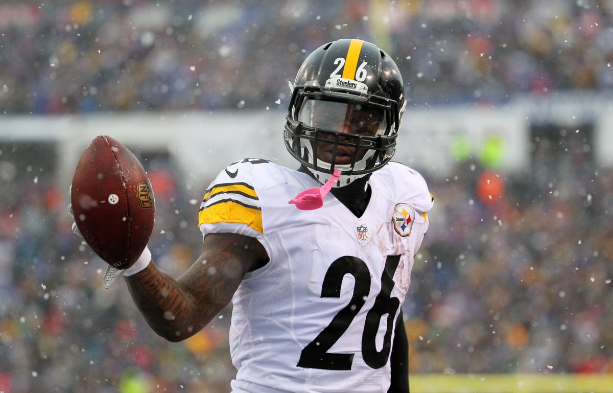 FDSportsbook's tweet photo. Who had the better prime? 

❤️ for Todd Gurley 
🔁 for Le'Veon Bell https://t.co/AfVbcQmybE