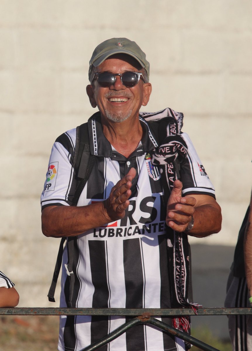 CD Badajoz tweet media