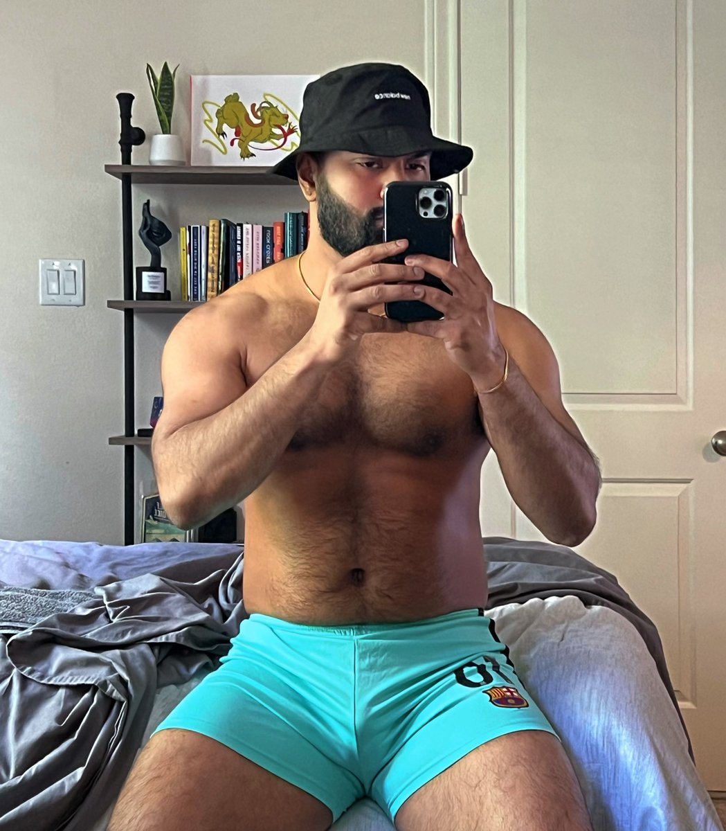 qualm down tweet media