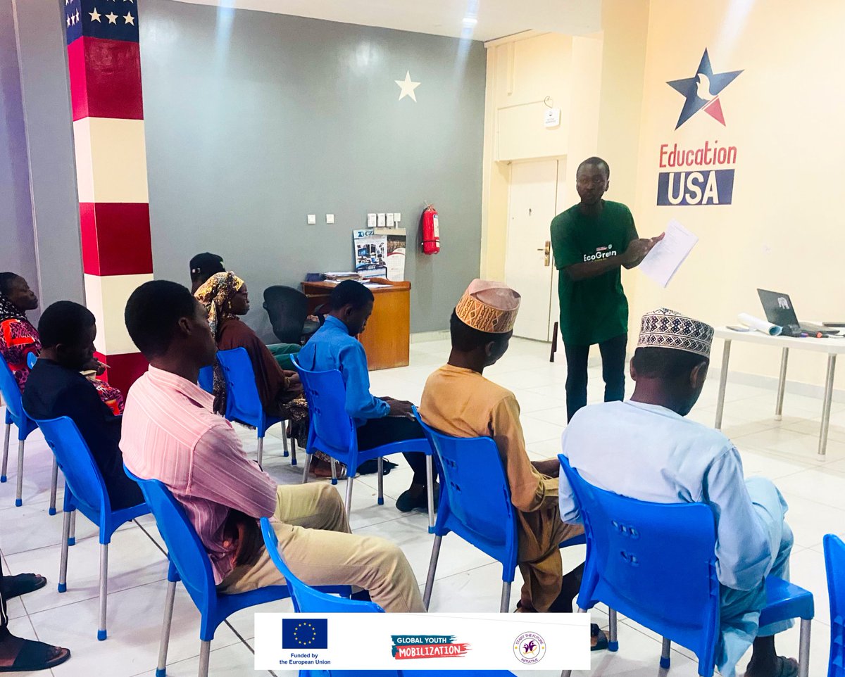 umaru_mane's tweet photo. Last week Saturday I facilitated a powerful breakout session at #EcoGreenGombe
We discussed local climate threats & used #COP29 outcomes to design community-led solutions in Gombe ๐
Youth voices matter in #ClimateAction. Letโs keep building momentum! ๐ช https://t.co/bk367bRbCB