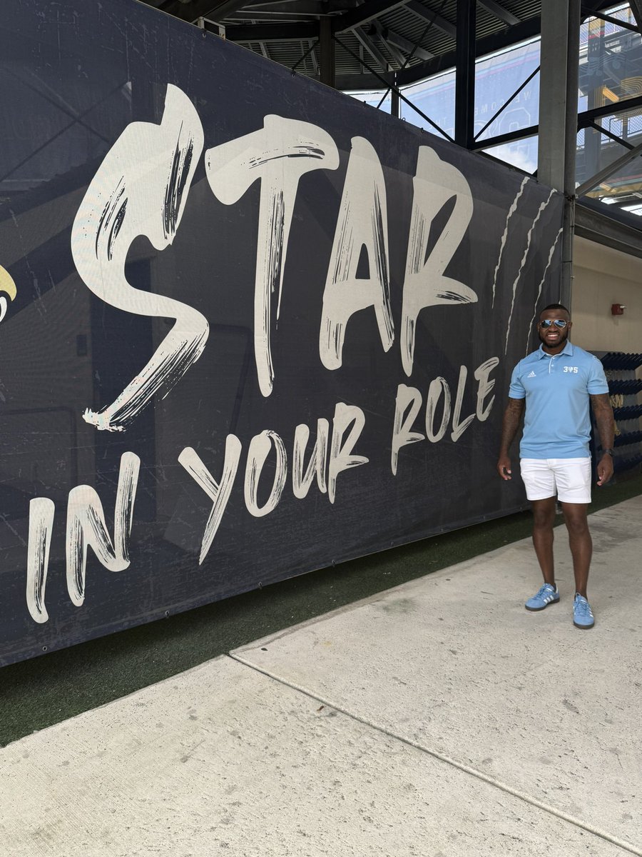 The entire point of life is to take chances on dreams that seem crazy to most, But feel like destiny to you! LOCK THE CAGE! 🐾🐾