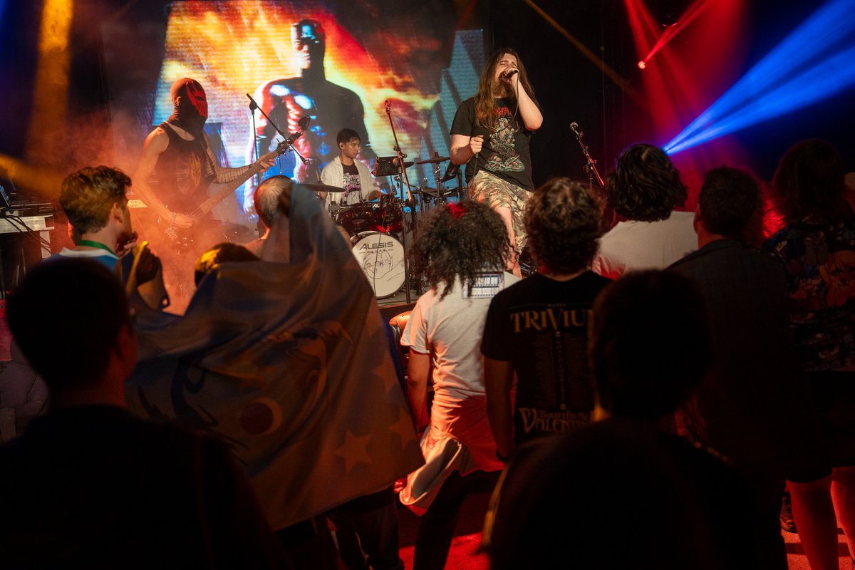 The crowd singing along to Blackened Blue's hits filled the barn with energy, so let's match that powerful group with another metalhead, as Prince Whateverer takes to the stage!