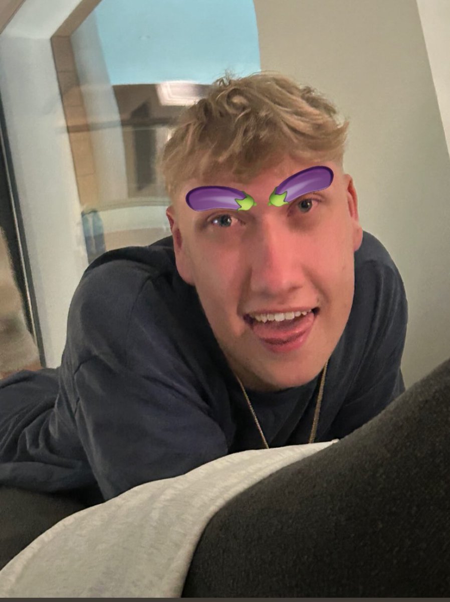 WS YikesJxn (@yikesjxn) on Twitter photo 