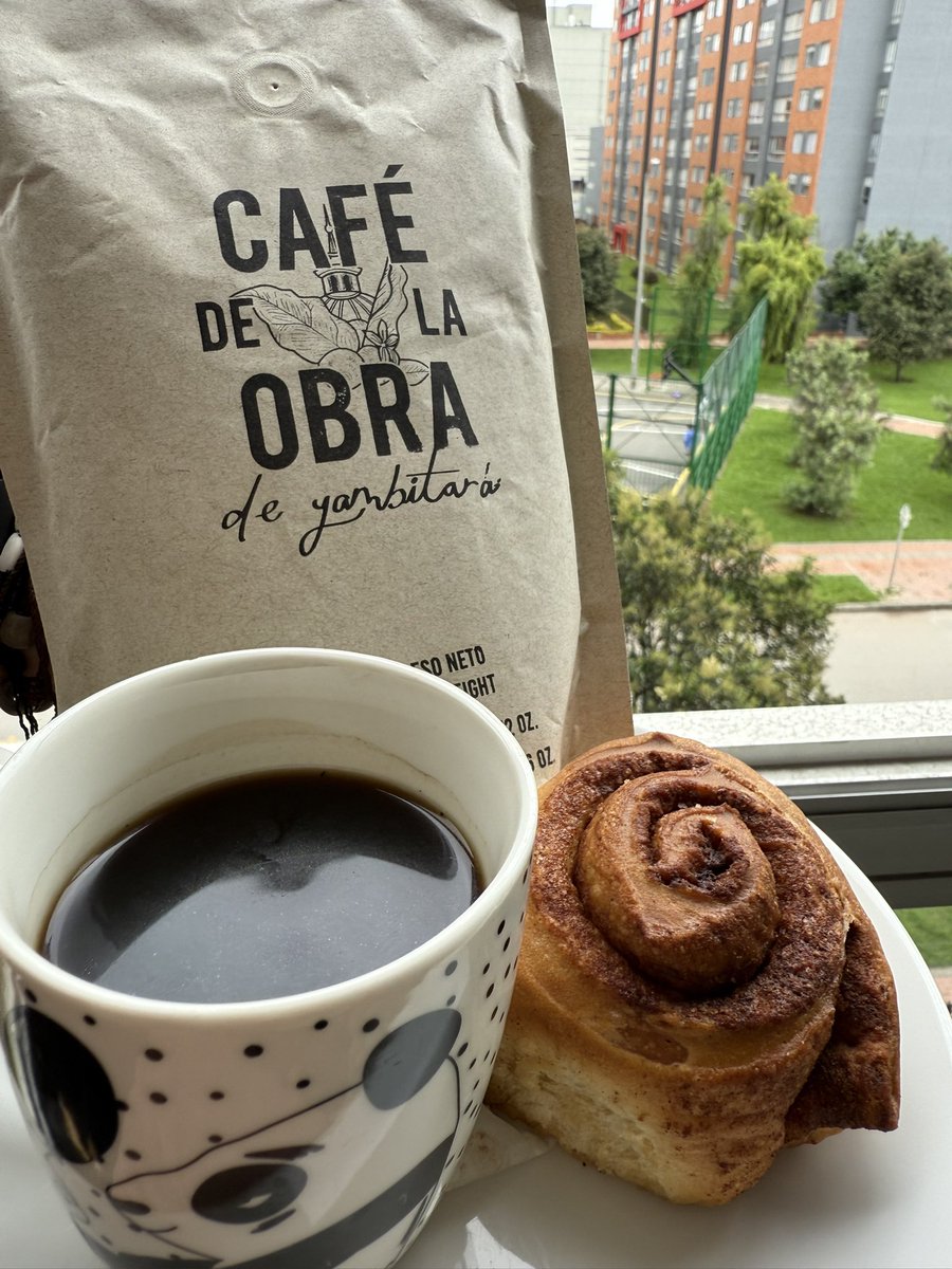 𝐒𝐢𝐧𝐨𝐯𝐚𝐜, 𝐒𝕏𝐧𝐝𝐫𝕏 (@p4nd4l0v3) on Twitter photo Con las buenas tardes!!!
Mil gracias a la personita que me envió esta delicia!!!
Y gracias a <a href="/rolloshermanos/">Los Rollos Hermanos</a> <a href="/cafedelaobramed/">Cafe de la Obra Medellín</a> por hacerlo posible.
🤤☕️🥮 Con las buenas tardes!!!
Mil gracias a la personita que me envió esta delicia!!!
Y gracias a <a href="/rolloshermanos/">Los Rollos Hermanos</a> <a href="/cafedelaobramed/">Cafe de la Obra Medellín</a> por hacerlo posible.
🤤☕️🥮