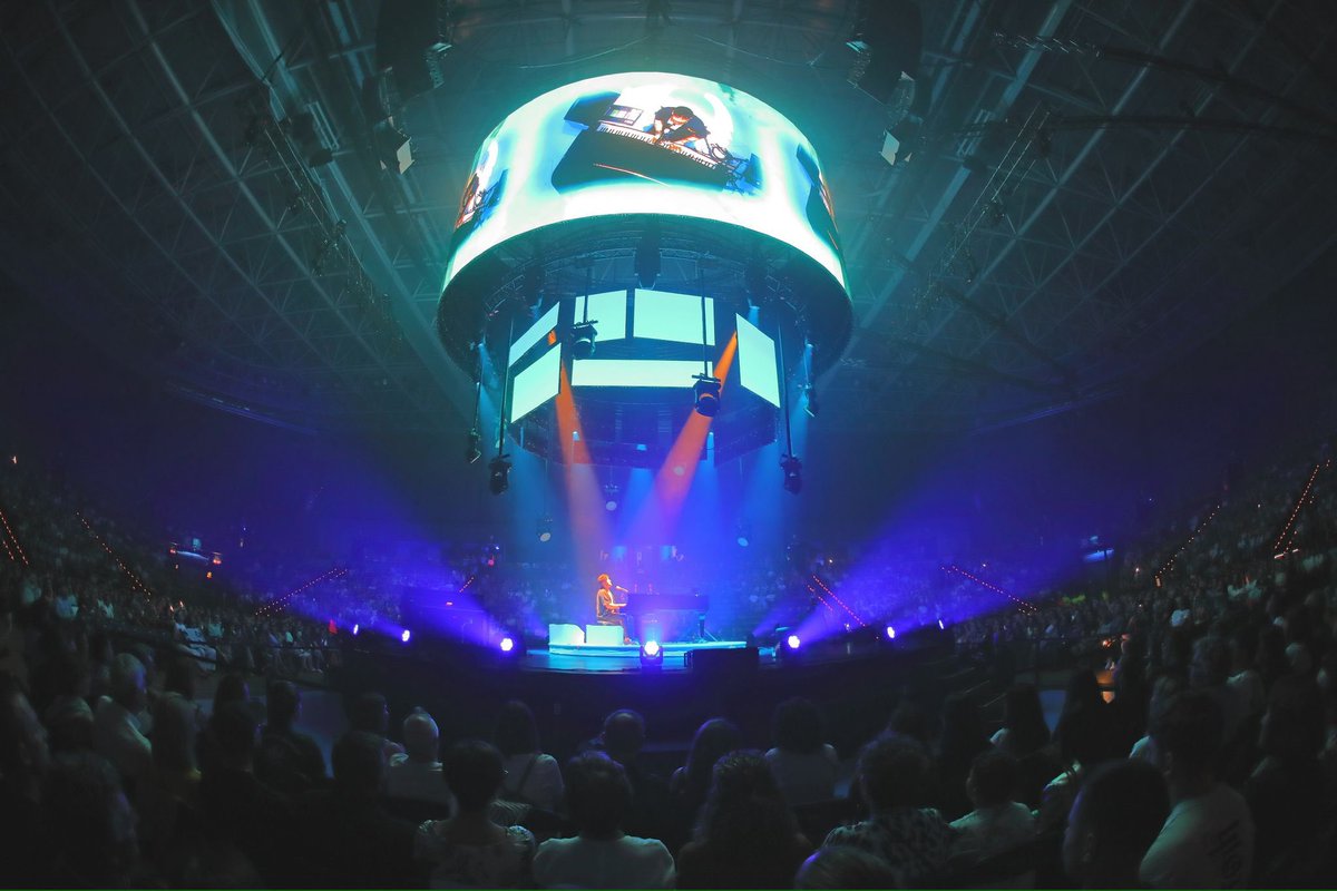 CONCERT TOUR (@concert_tour) on Twitter photo Comienza la Gira 360 de <a href="/PabloLopezMusic/">Pablo López</a> ✨✨
Ayer Bilbao brilló con este increíble show 😍😍
Consulta más fechas de la Gira 360 de <a href="/PabloLopezMusic/">Pablo López</a> en nuestra web 🧑💻
<a href="/gtstalentspain/">GTS Spain</a> <a href="/UniversalSpain/">UniversalMusicSpain</a> Comienza la Gira 360 de <a href="/PabloLopezMusic/">Pablo López</a> ✨✨
Ayer Bilbao brilló con este increíble show 😍😍
Consulta más fechas de la Gira 360 de <a href="/PabloLopezMusic/">Pablo López</a> en nuestra web 🧑💻
<a href="/gtstalentspain/">GTS Spain</a> <a href="/UniversalSpain/">UniversalMusicSpain</a>