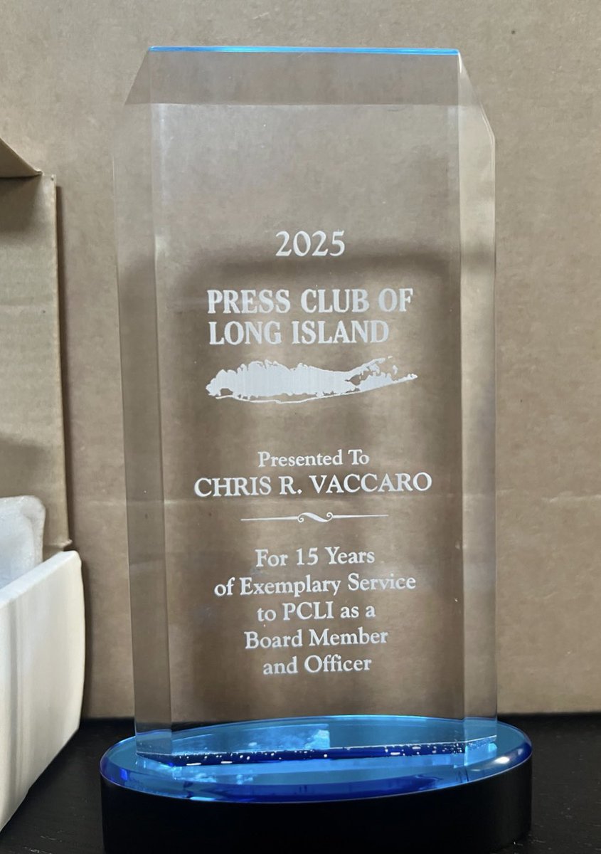 Chris R. Vaccaro tweet media