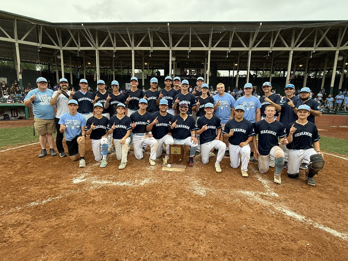 Shakamak Baseball wins their 17th regional baseball championship and 5th in a row.