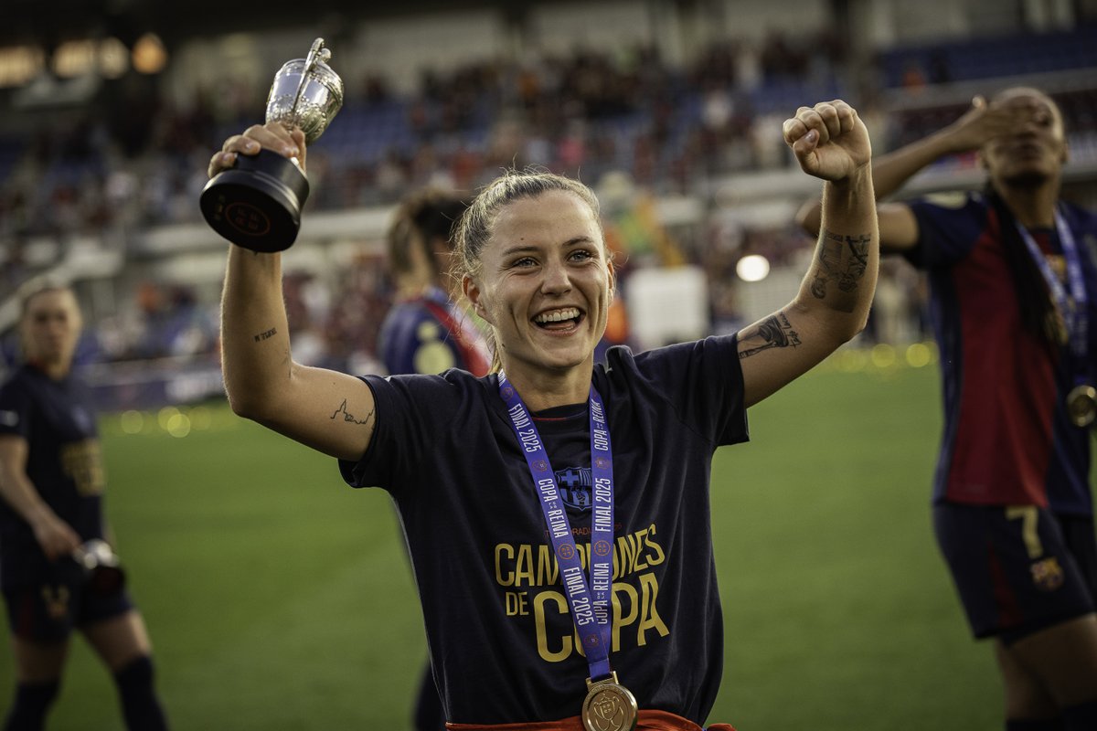 T'estimem molt, Claudia ❤️