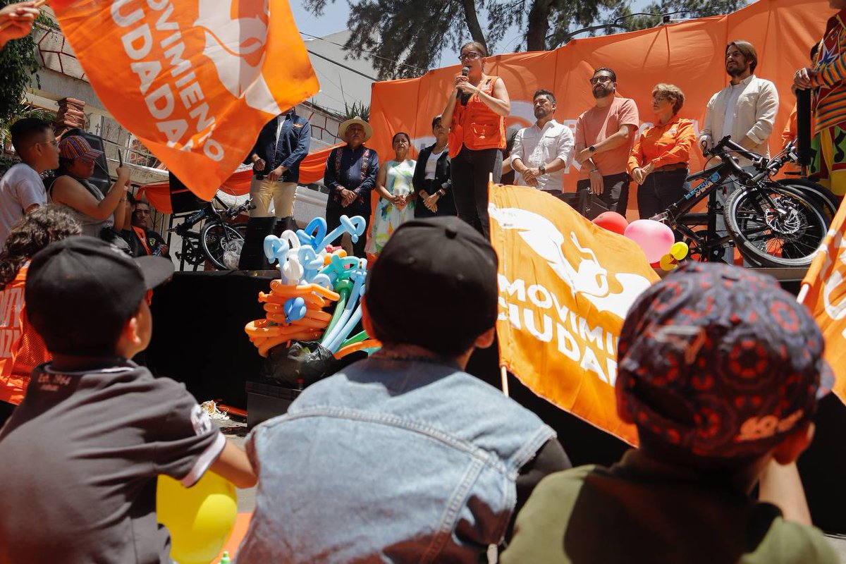 ¡COYOACÁN TIENE CASA NARANJA! 

Con el corazón lleno de alegría  y las manos llenas de trabajo, les digo que <a href="/MovCiudadanoCMX/">Movimiento Ciudadano Ciudad de México</a> llegó para quedarse. 

Estamos creciendo a nivel nacional y a nivel a local, a la par y sin dejar a nadie atrás. 

La Casa Naranja de Coyoacán será un