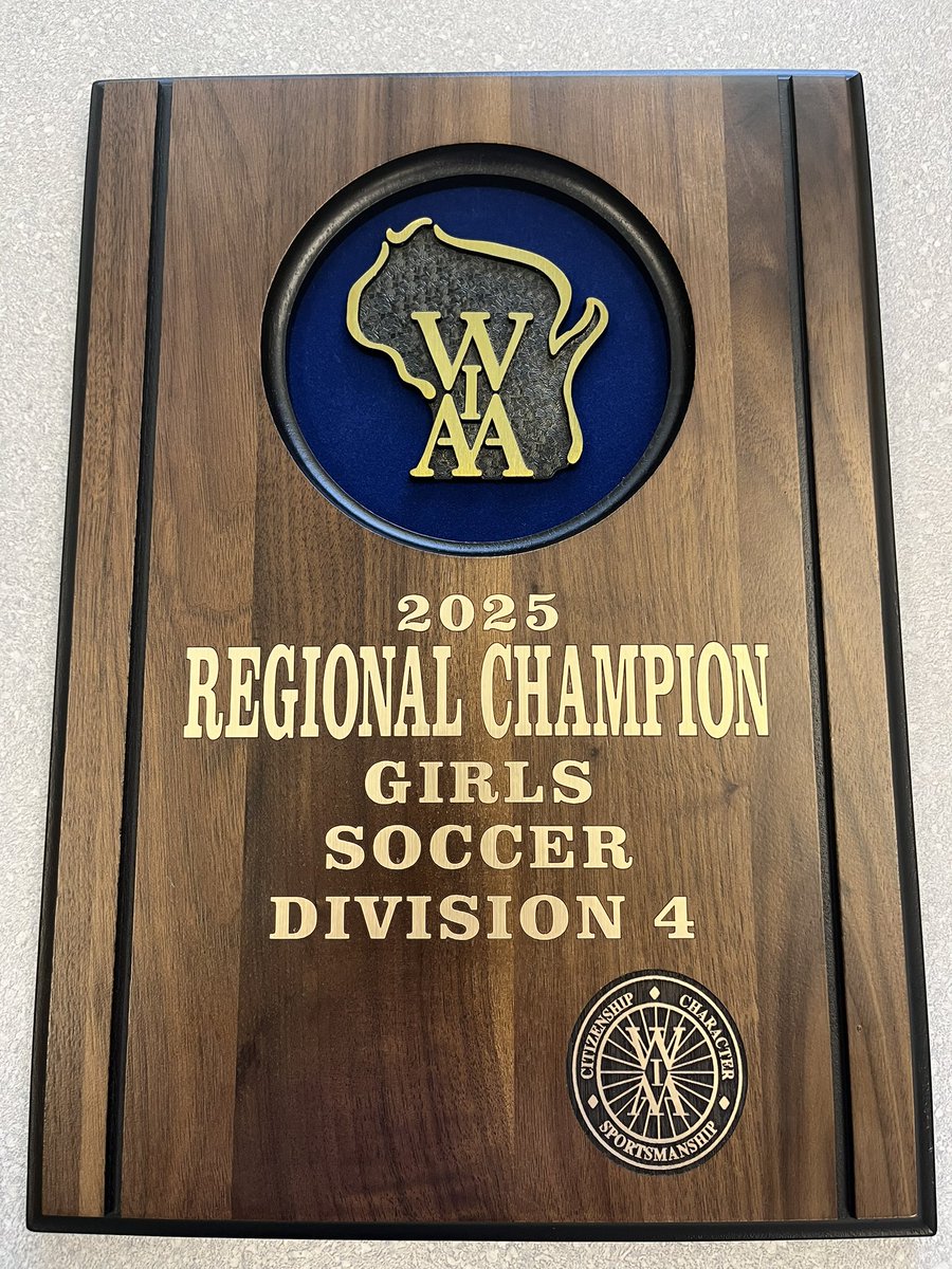 WrightstownA's tweet image. Tiger Nation Shout Out to our Girls Soccer team, head coach Van Zeeland &amp;amp; staff as they earned a WIAA Regional Title! Go Tigers!