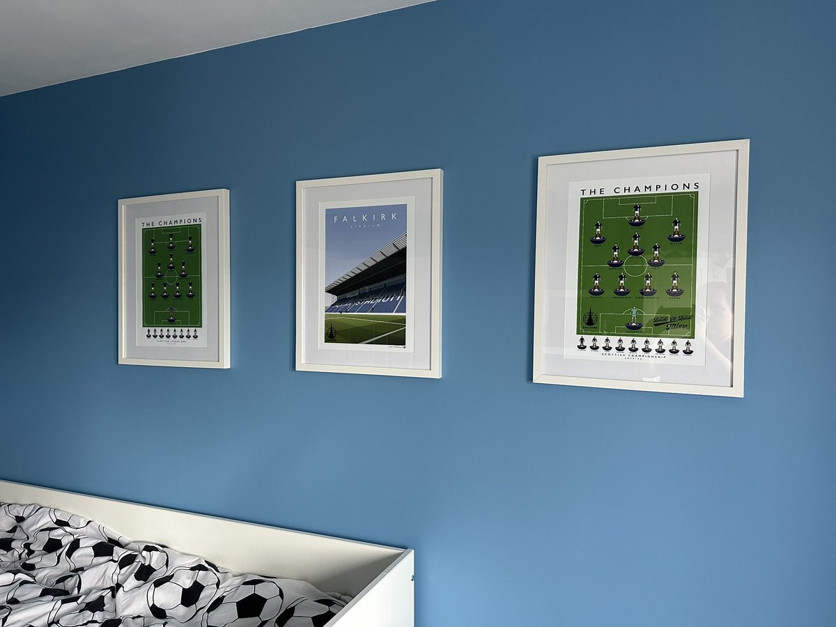 Laura Hamilton tweet media