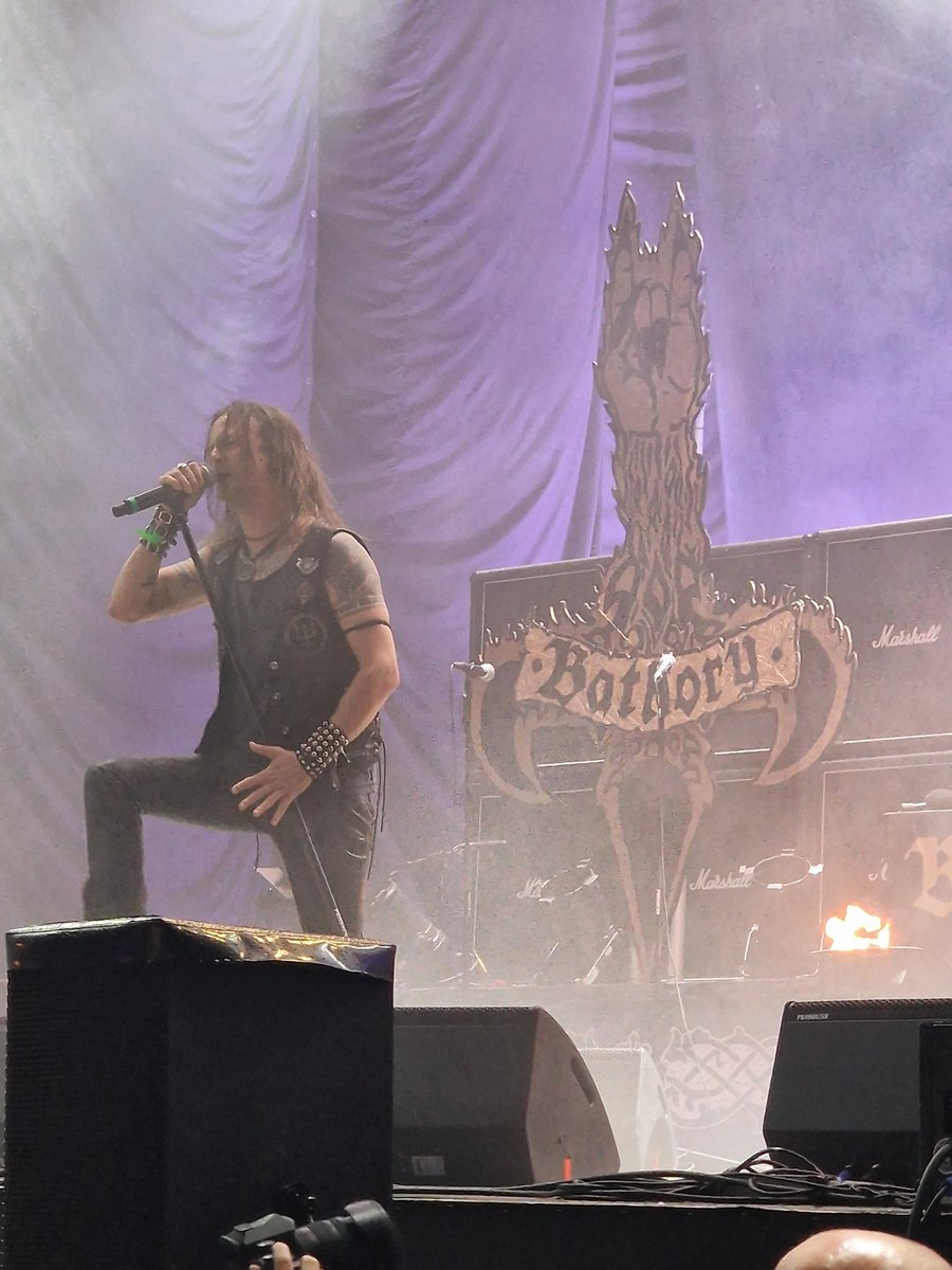 DJSamael84's tweet image. El tributo a Bathory espectacular, de lo mejor del festival.
