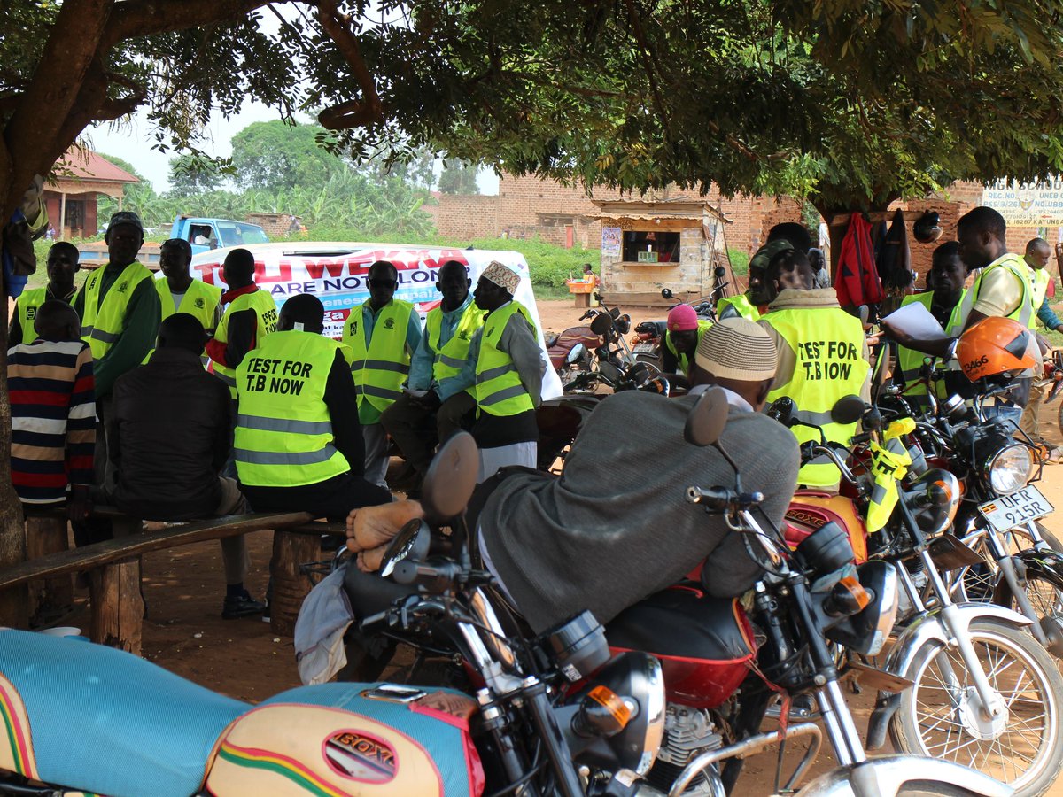 Together with @UGANET1 &amp; @TASO_Uganda, we're stepping up the fight against #Tuberculosis in Kayunga &amp; Busaana.
🚶‍♂️ Reflectors with TB messages are out!
 Let’s educate, empower &amp; protect our communities.

#StopTB #TBFreeKayunga #CommunityHealth #KayungaCommunityClub