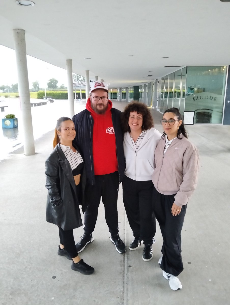 Erokeria Music (@erokeriamusic) on Twitter photo Familia!!!
Ayer fue un día divertido, en el que juntamos a @itzicogo <a href="/_redcandy_/">LaMiu.Creations</a> & <a href="/lara/">Lara Setrakian</a>.la.la.la para grabar un vídeo de baile a cargo de @juliancohle , sobre una instrumental de <a href="/akademixbeats/">AKADEMIX BEATS</a>
Como creéis que será el resultado final?? Familia!!!
Ayer fue un día divertido, en el que juntamos a @itzicogo <a href="/_redcandy_/">LaMiu.Creations</a> & <a href="/lara/">Lara Setrakian</a>.la.la.la para grabar un vídeo de baile a cargo de @juliancohle , sobre una instrumental de <a href="/akademixbeats/">AKADEMIX BEATS</a>
Como creéis que será el resultado final??