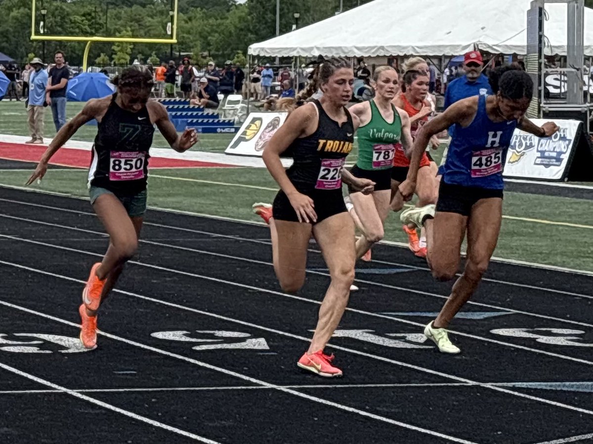 Kenedi Bradley 11.86 100 in prelim will mover her to finals.