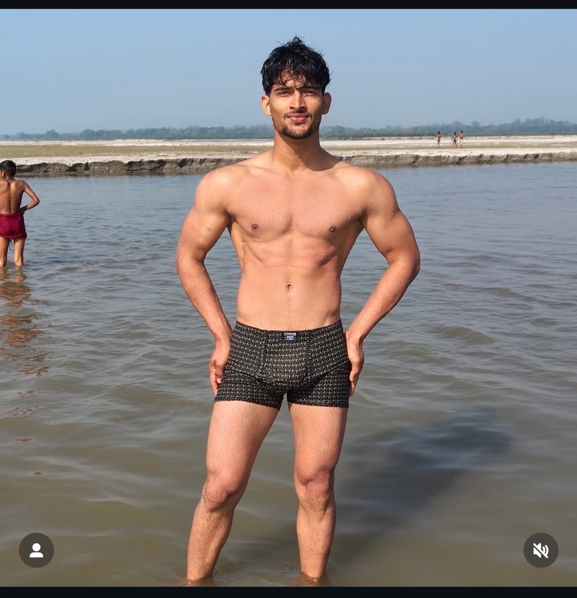 instagram famous tweet media