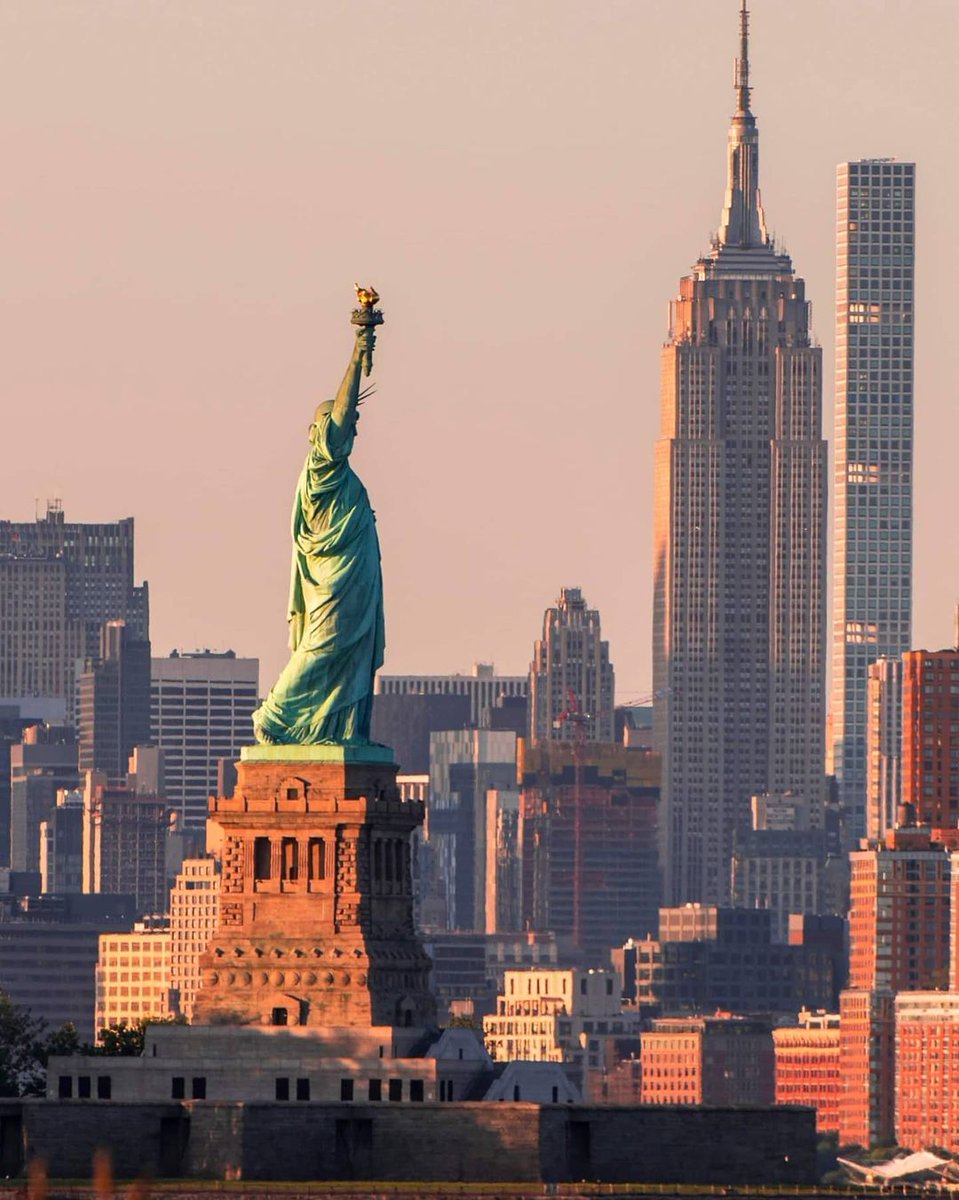 Lovely lady liberty

📷: mattkremkau/IG