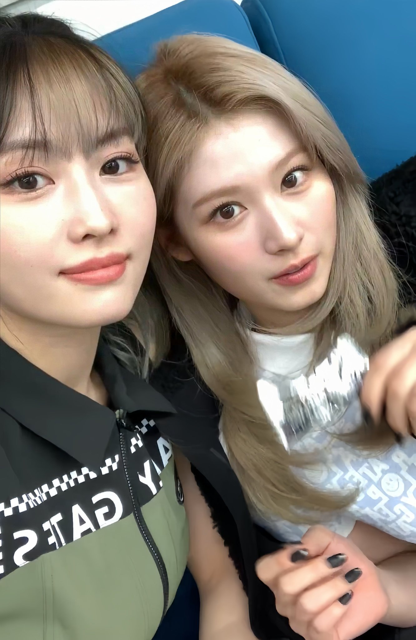 ℳomo♡ 231004-momo-instagram-update-