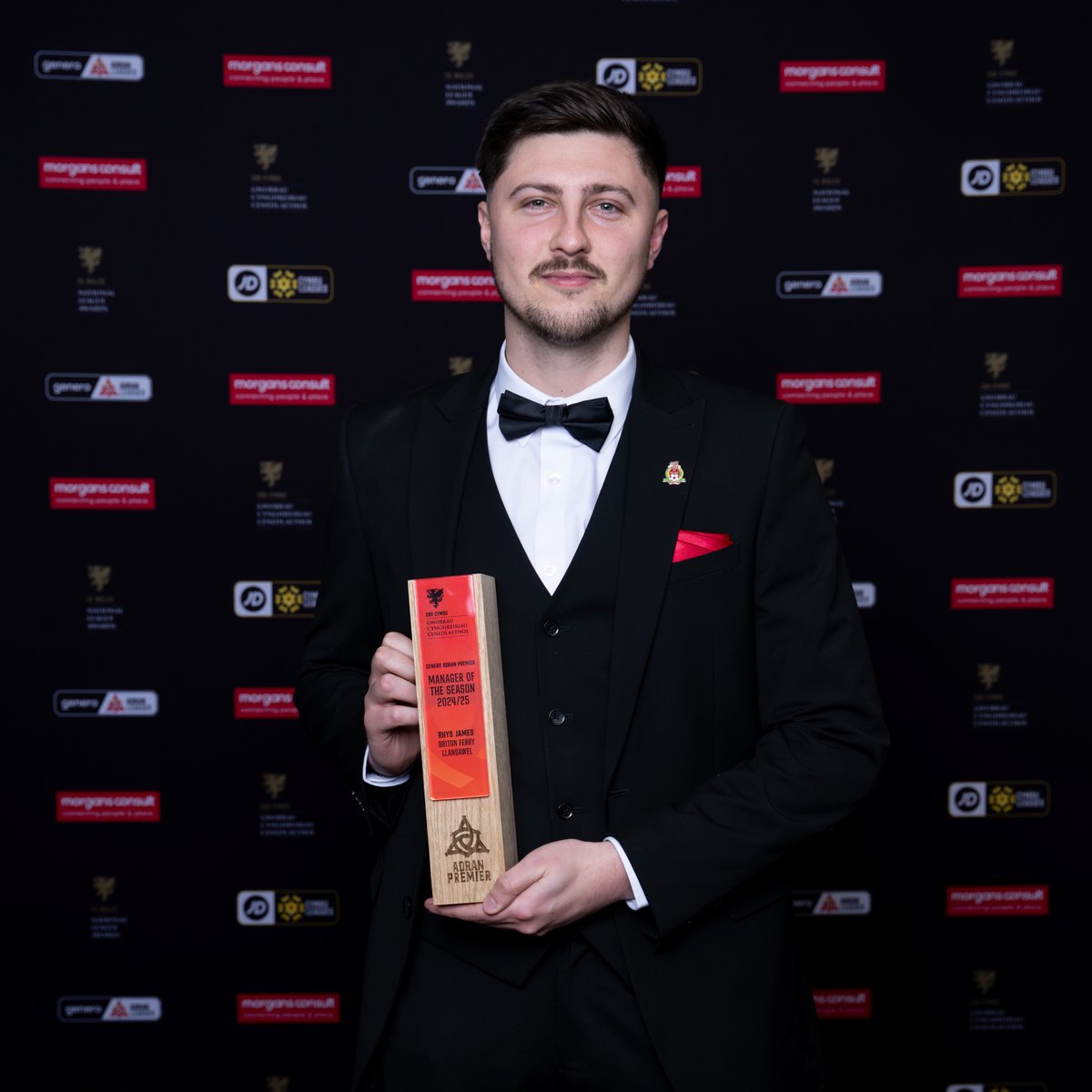 Genero Adran Leagues 🏴 (@adranleagues) on Twitter photo 🏆 RHEOLWR Y TYMOR | MANAGER OF THE SEASON
#GeneroAdranPremier - Rhys James (<a href="/BFLLAFC/">Briton Ferry Llansawel Ladies</a>)
#FAWNationalLeagueAwards 🏆 RHEOLWR Y TYMOR | MANAGER OF THE SEASON
#GeneroAdranPremier - Rhys James (<a href="/BFLLAFC/">Briton Ferry Llansawel Ladies</a>)
#FAWNationalLeagueAwards