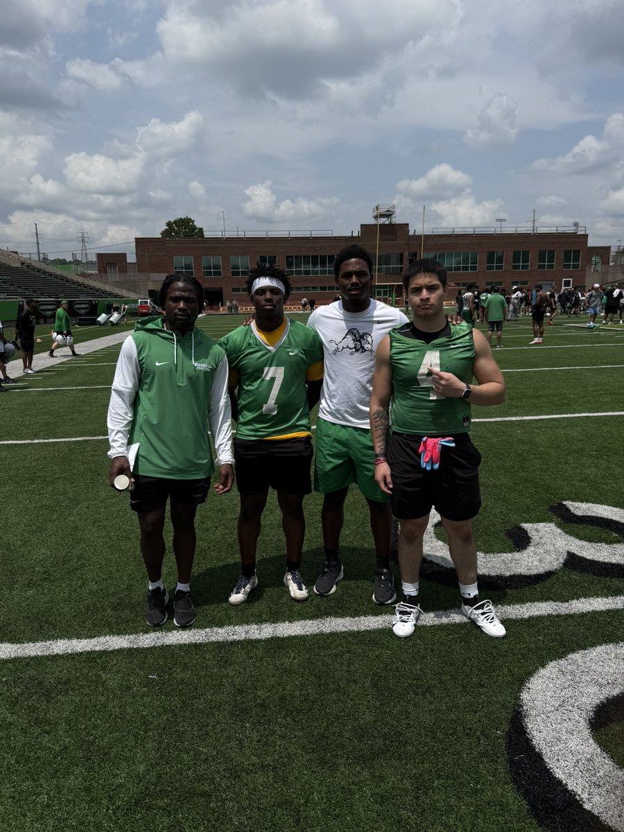 Aimar__Canales's tweet image. I had a Great Camp at Marshall University.
Running a 4.65 40 yard, 4.2 5-10-5 and went 6 for 6 in 1on1’s!
Thank you @CoachTabannah and @TheCoach_mal for taking me down.
@JobySully @CoachXDayDay @CoachJEllsworth @CoachTonyGibson @mzpafootball @CoachStaySharp