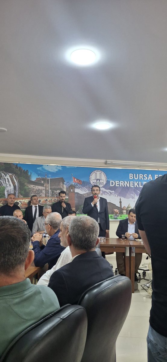 Bursa Erzurum Dernekler Federasyonu’nun bayramlaşma programına İl Başkan Yardımcımız Ümit Kalaycı, Meclis Üyelerimiz Emre Sekban ve Levent Tiryaki  katılım sağladılar.