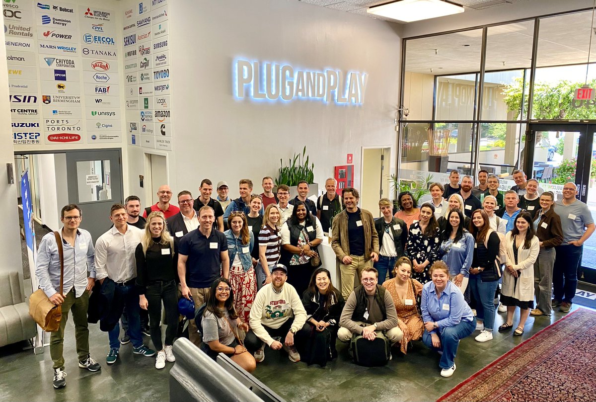 emba_uzh's tweet image. From deep dives into AI, venture capital, and innovation ecosystems at Stanford University, to site visits at Alphabet X, The Moonshot Factory, Plug and Play Tech Center, Otherlab, Salesforce and Swissnex in San Francisco.
emba.uzh.ch
#uzh