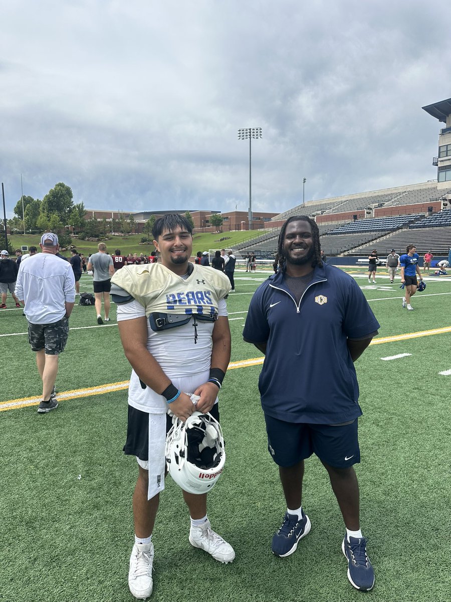 had a great camp and got to speak w/ <a href="/JarrenHightower/">Coach Hightower</a> after. thank you <a href="/Rick6Roberts/">Rick Roberts</a> for the invite. no clips :/