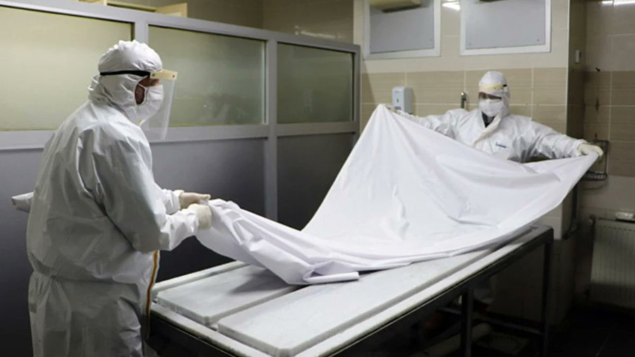 Aydın Söke’de cenaze yıkama işlemi karşılığında vatandaşlardan para aldığı belirlenen gassal, tutuklanarak cezaevine gönderildi.