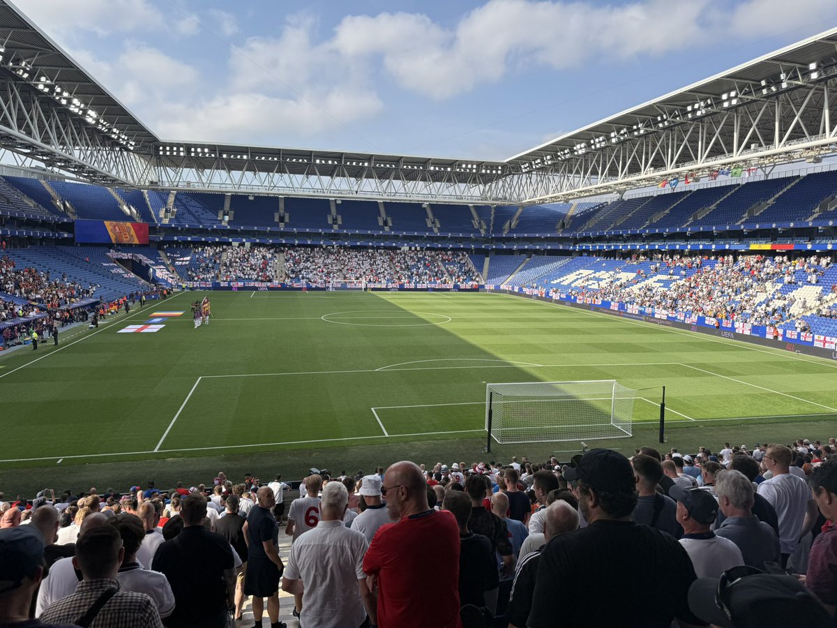 JSHE96's tweet photo. Andorra (A) 🏴󠁧󠁢󠁥󠁮󠁧󠁿 https://t.co/Hkyl9QzDlq