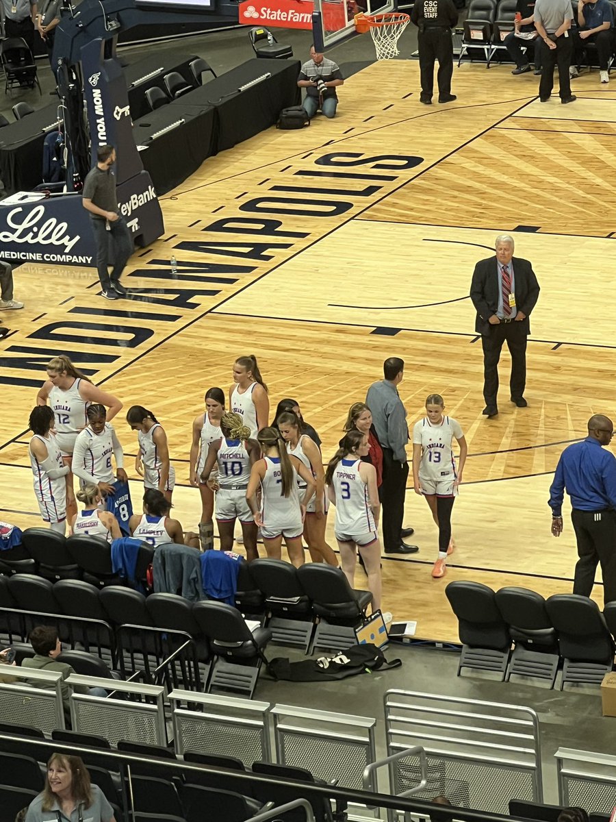 NHSGirlsBBall's tweet photo. Hey @MeredithTippner that Indiana All-Star jersey looks really good on you! We are so proud of you! 🏀🏀💛🖤 https://t.co/08OK6HpK30