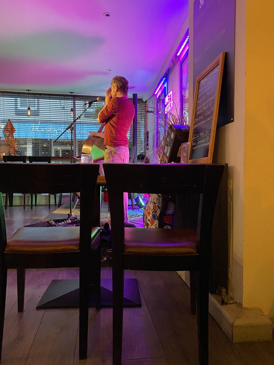 rob_northern's tweet image. Bit of live music @Repas7N - did like the tango with harmonica